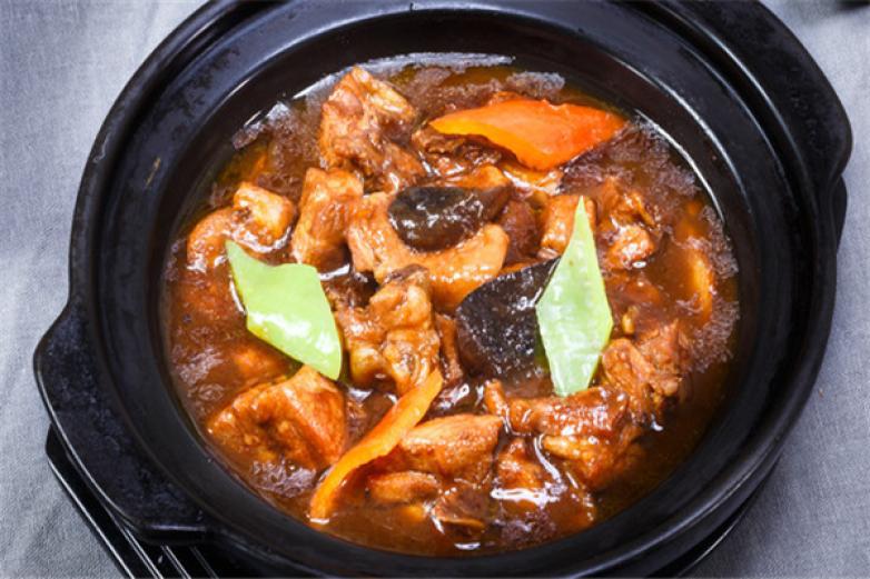 味之宝黄焖鸡米饭
